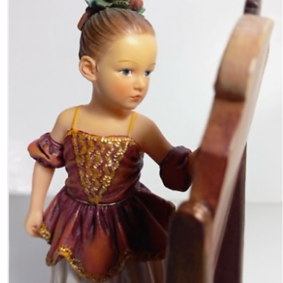 Mama Says Believe In yourself porcelain figurine - Picture 4 of 5